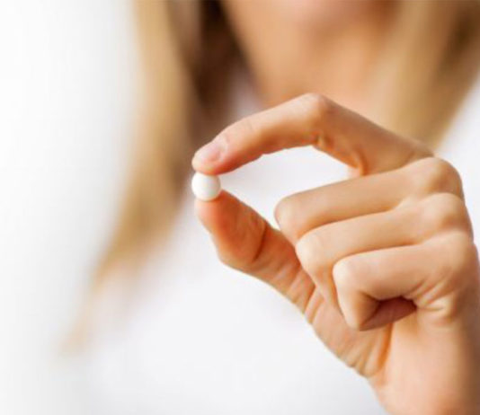 TERAPIA ORMONALE SOSTITUTIVA e RISCHIO di TUMORE alla MAMMELLA Pillola