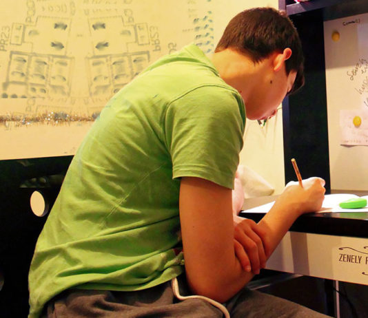 DORSO CURVO DELL’ADOLESCENZA DORSO CURVO