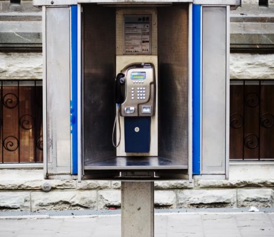 CABINA TELEFONICA