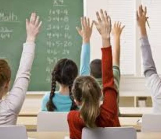 CULTURA E FORMAZIONE SUI BANCHI DI SCUOLA